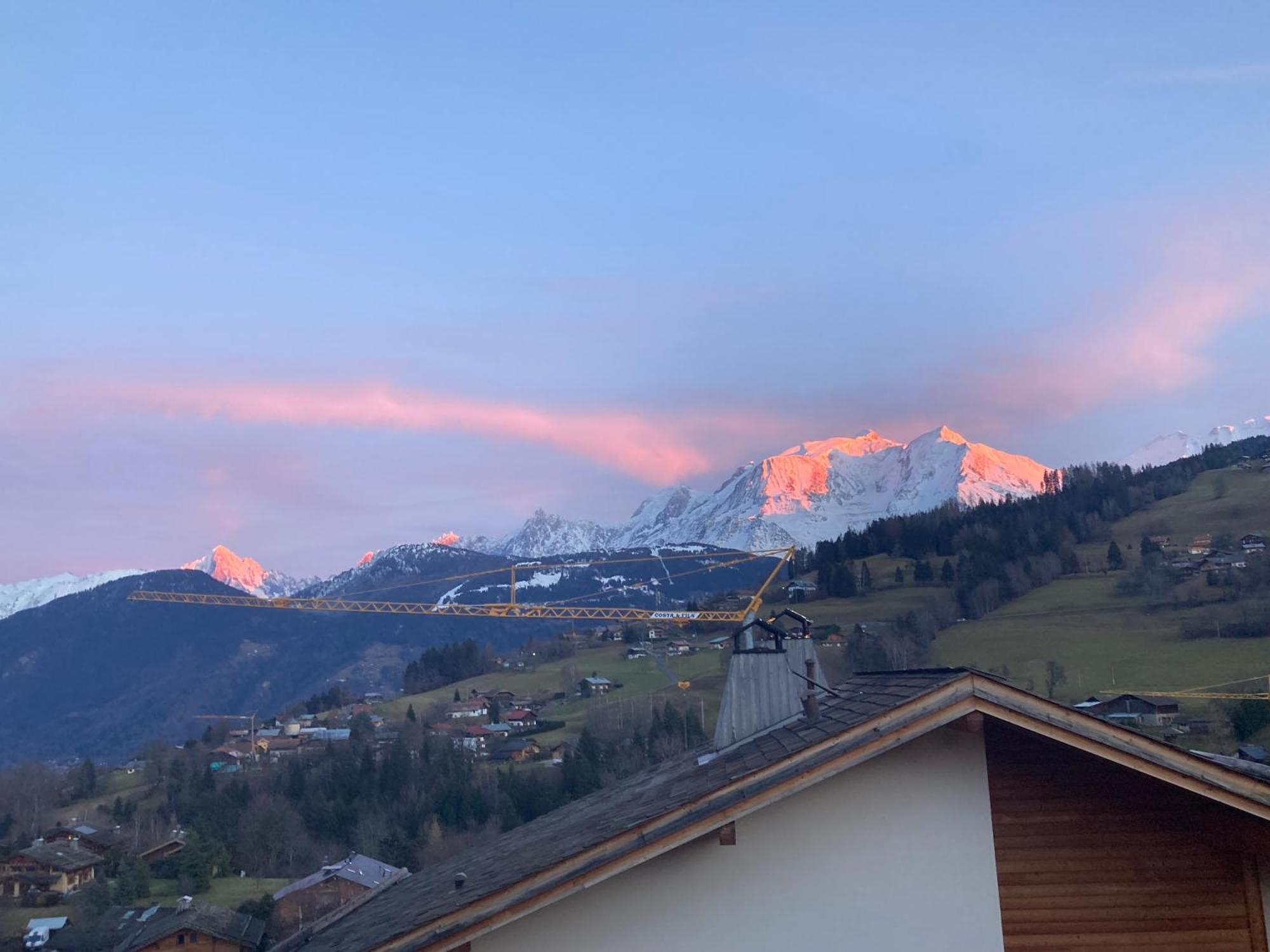 Renovated Flat Facing Mont Blanc * Combloux