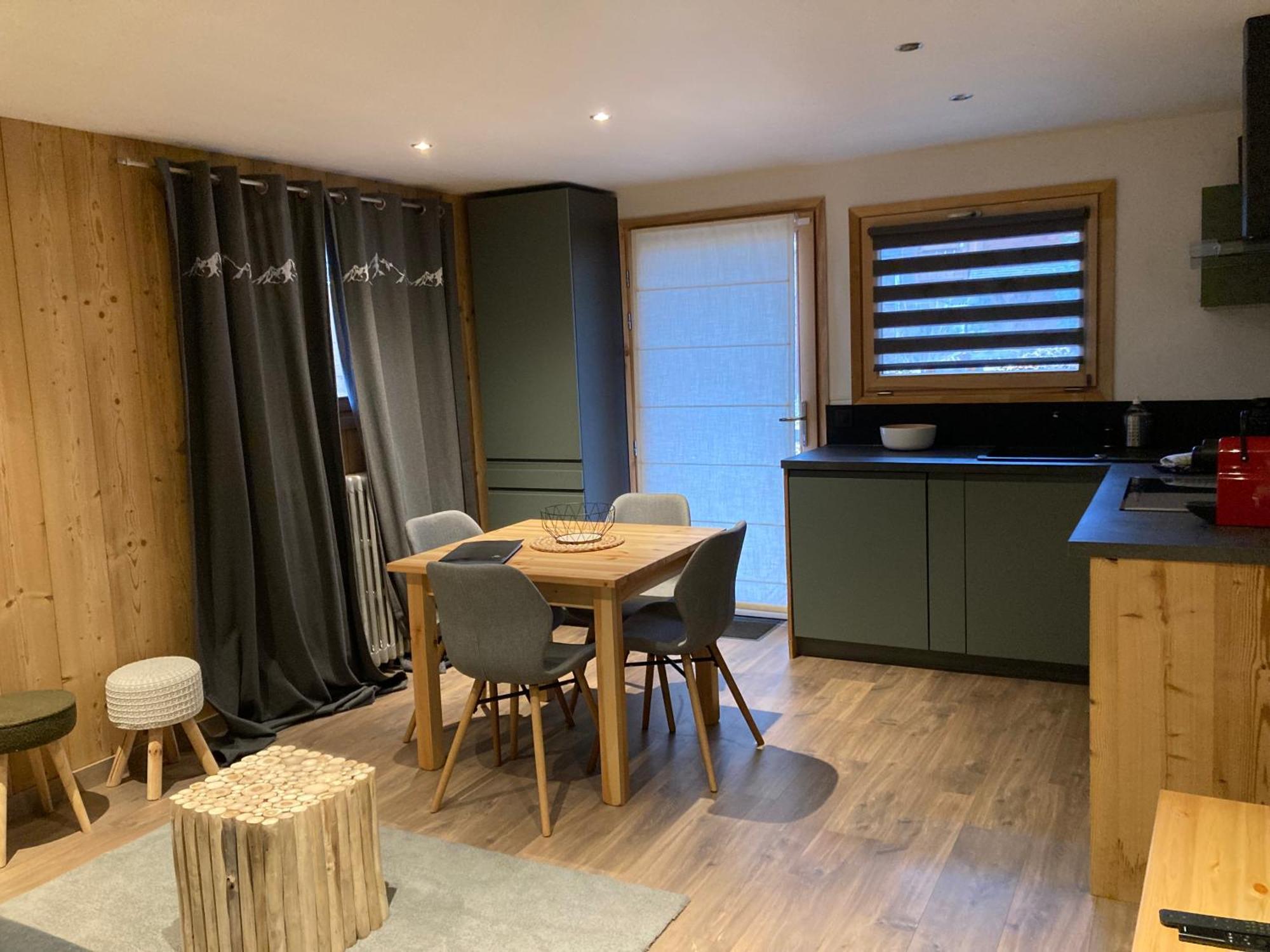 Renovated Flat Facing Mont Blanc Apartment *
